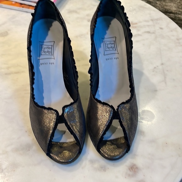 Cynthia Rowley Peeptoe Pumps Sandals - Picture 3 of 13